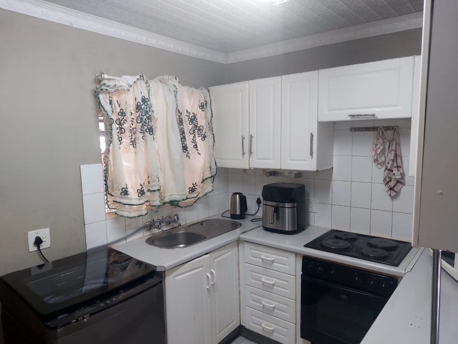 3 Bedroom Property for Sale in Geelhoutpark North West